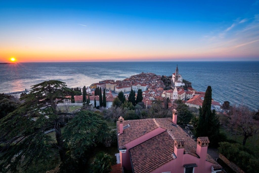 How can i get Slovenian citizenship?