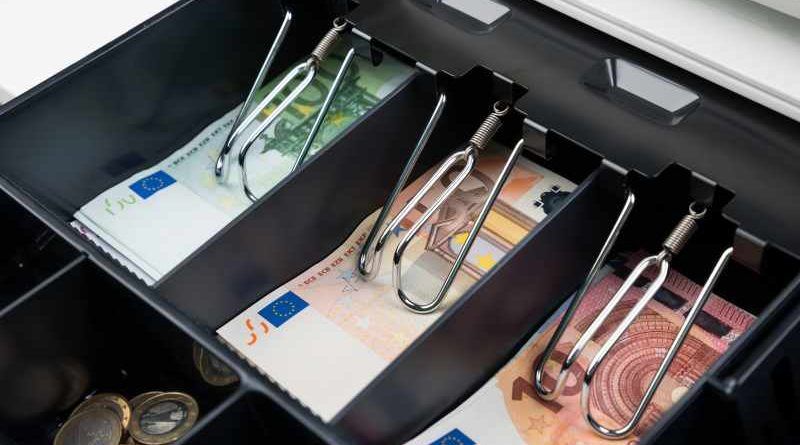 The system of fiscal cash registers on tax confirmation of issued bills