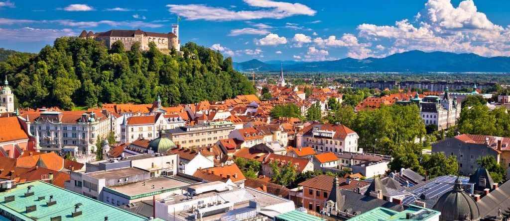 Legal support in the process of moving to Slovenia