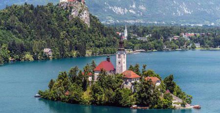 Open a company and obtain work and residence permit in Slovenia