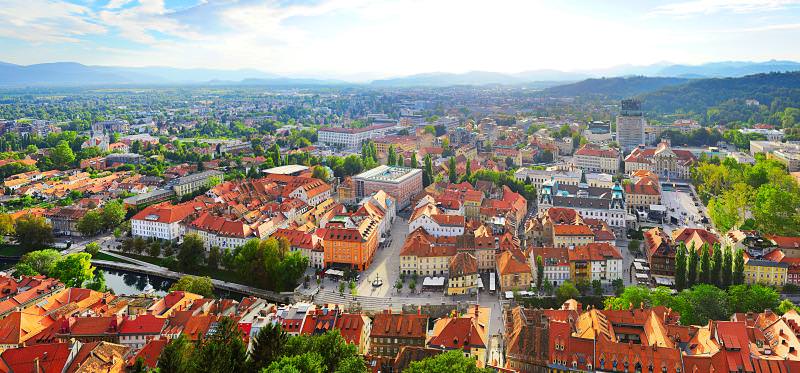 Residency and business in Slovenia, EU