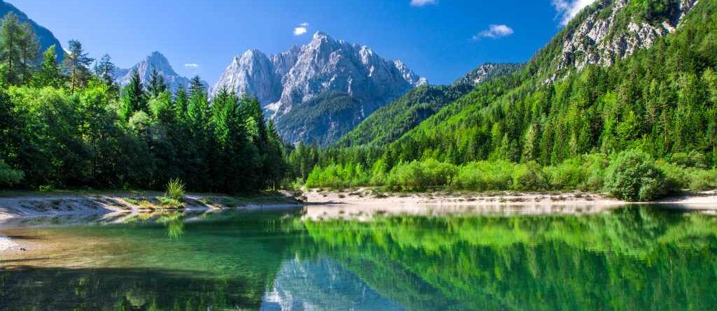 How to open a travel company in Slovenia?
