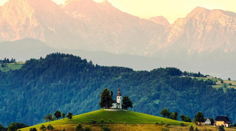 Branch registration in Slovenia is possible without your presence