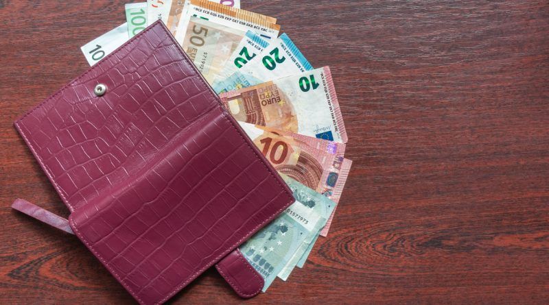 Social security contributions for sole trader and LTD in SloveniaEU