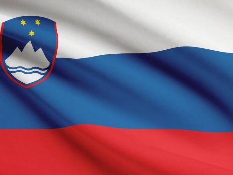 Otvoriti slovensku firmu i zapošljavati strance