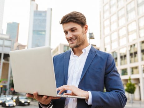 Menjate direktora vaše slovenačke firme?