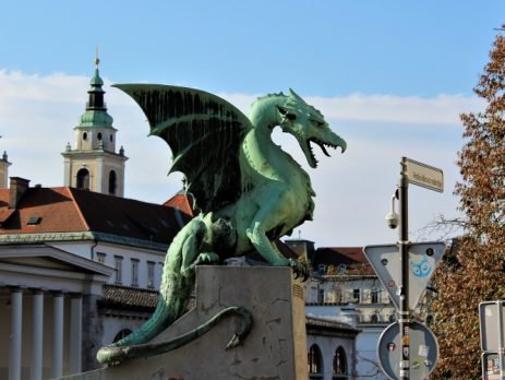 Podsetnik - sutra prvi DATA webinar o poslovnoj migraciji u Sloveniju!