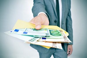 Preverite kaj je pomoč de minimis in kdo je upravičen do te pomoči?