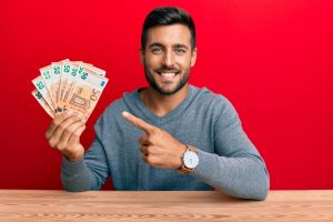 Predlog za dvig minimalne plače