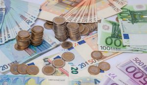 Predlogi šestih novel davčnih zakonov