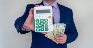 določitev akontacije davka