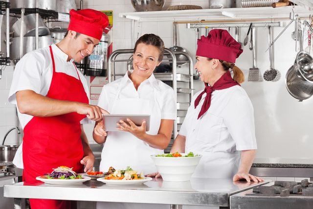 obratovalni čas gostinske dejavnosti